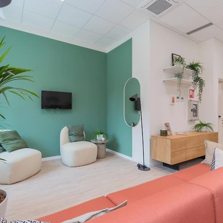 Well-Located Campus Rooms Near City Park Milán Exterior foto