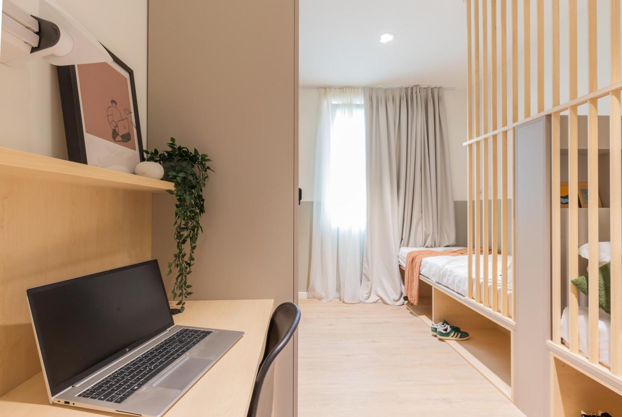 Well-Located Campus Rooms Near City Park Milán Exterior foto