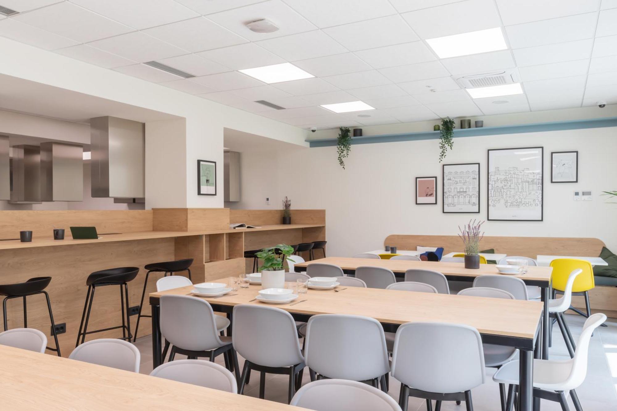 Well-Located Campus Rooms Near City Park Milán Exterior foto